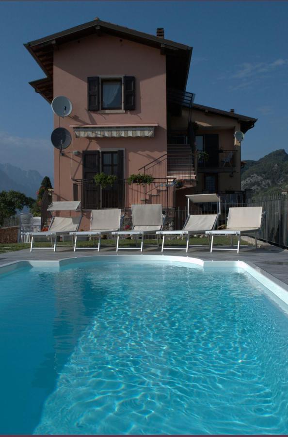 Appartamenti Casa Palazzina Malcesine Exterior foto
